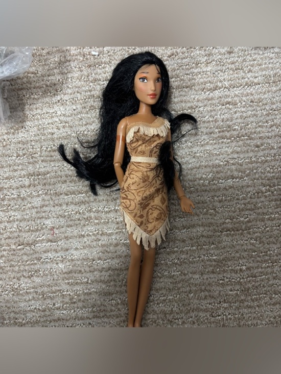 Disney Other - Disney Store Pocahontas Classic Doll glittery dress